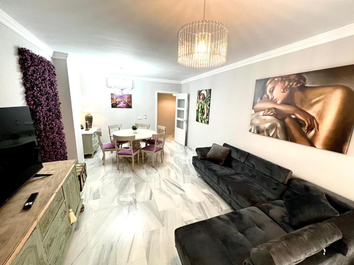 Puerto Deluxe Apartment Малага Екстериор снимка